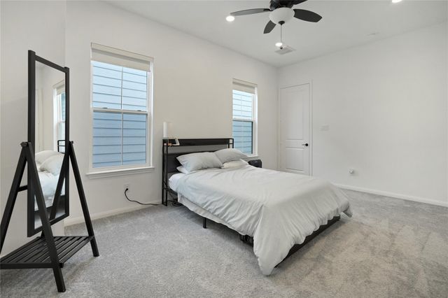 9902 Clark Road F, Houston, TX 77076