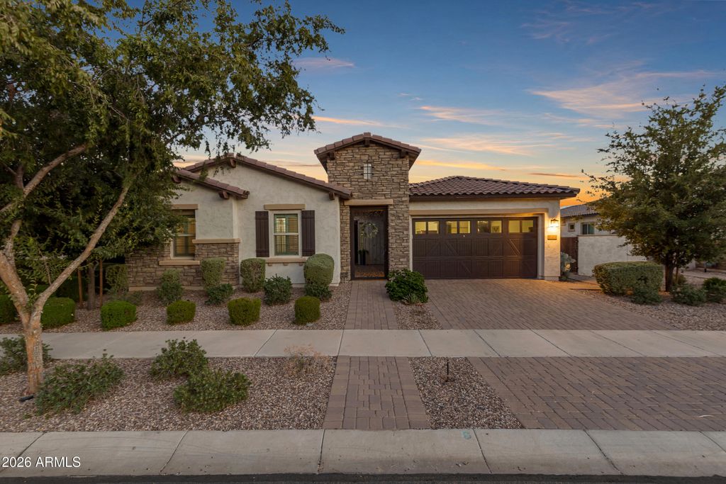 10351 E BERGERON Avenue, Mesa, AZ 85212 — exterior