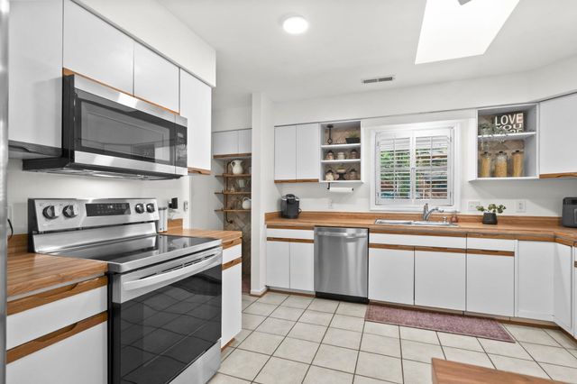 2135 Brunswick Circle, Little River, SC 29566