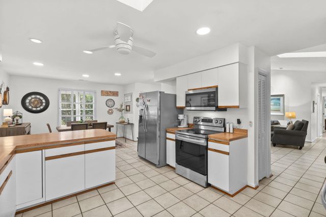 2135 Brunswick Circle, Little River, SC 29566