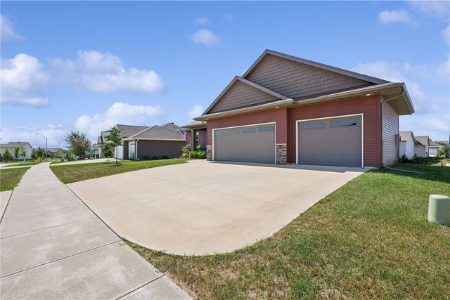 2839 Armstrong Drive, Iowa City, IA 52240