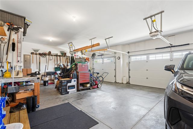 2839 Armstrong Drive, Iowa City, IA 52240