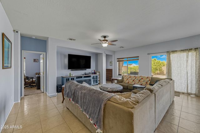 38202 W ISABELLA Lane, Maricopa, AZ 85138