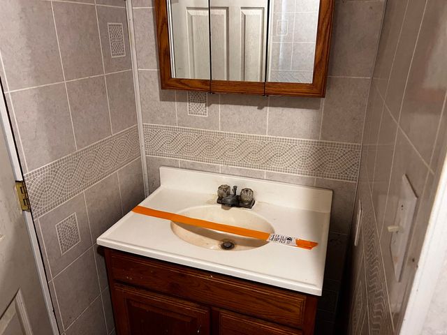 719 S Morgan Street, Bluffton, IN 46714