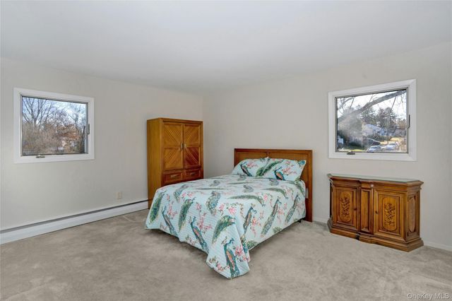 3 Dover Lane, Old Bethpage, NY 11804