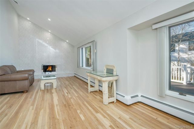 3 Dover Lane, Old Bethpage, NY 11804