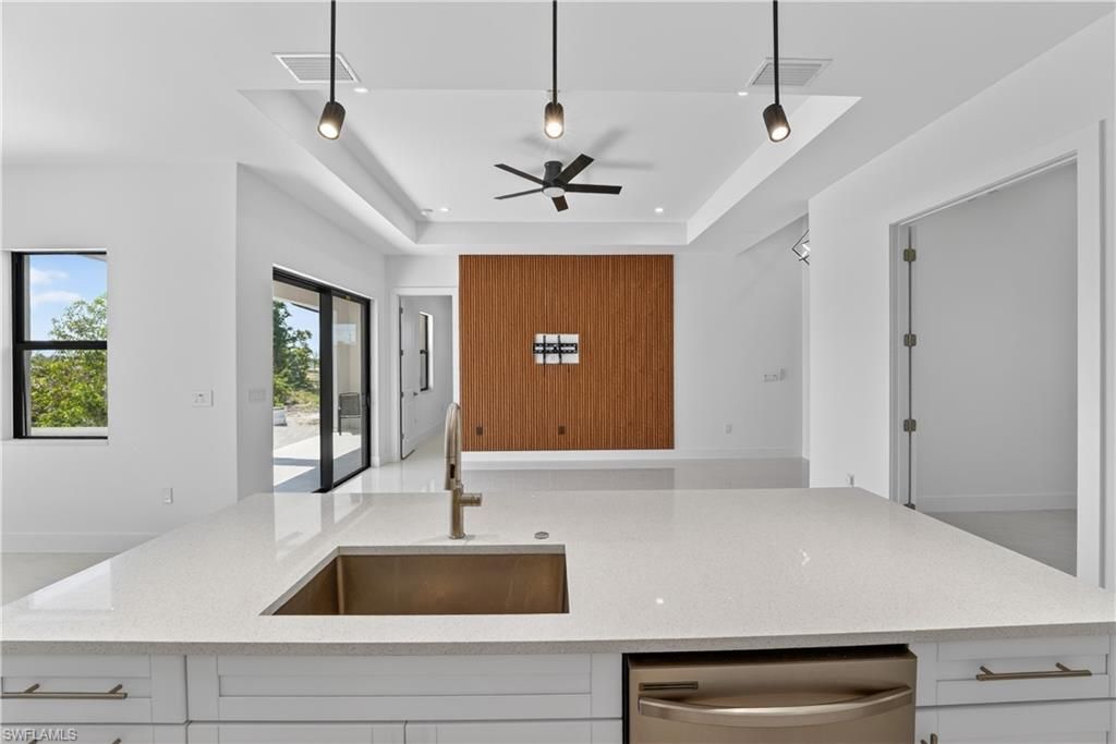Image 10 of property listing at 4333 NW 36th AVE, Cape Coral, FL 33993