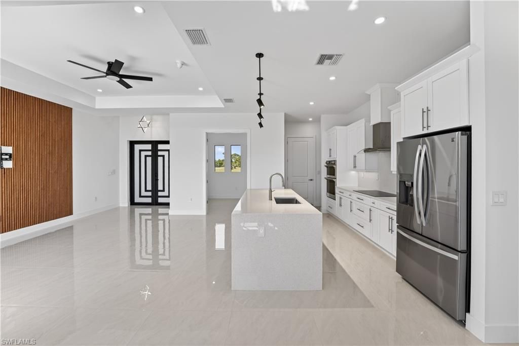 Image 15 of property listing at 4333 NW 36th AVE, Cape Coral, FL 33993