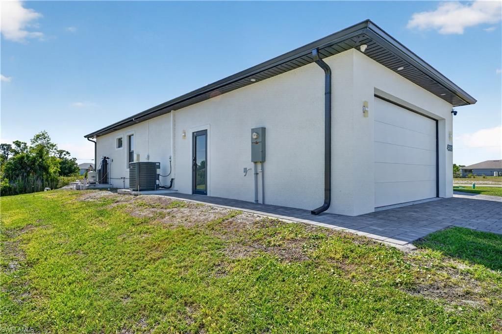 Image 40 of property listing at 4333 NW 36th AVE, Cape Coral, FL 33993