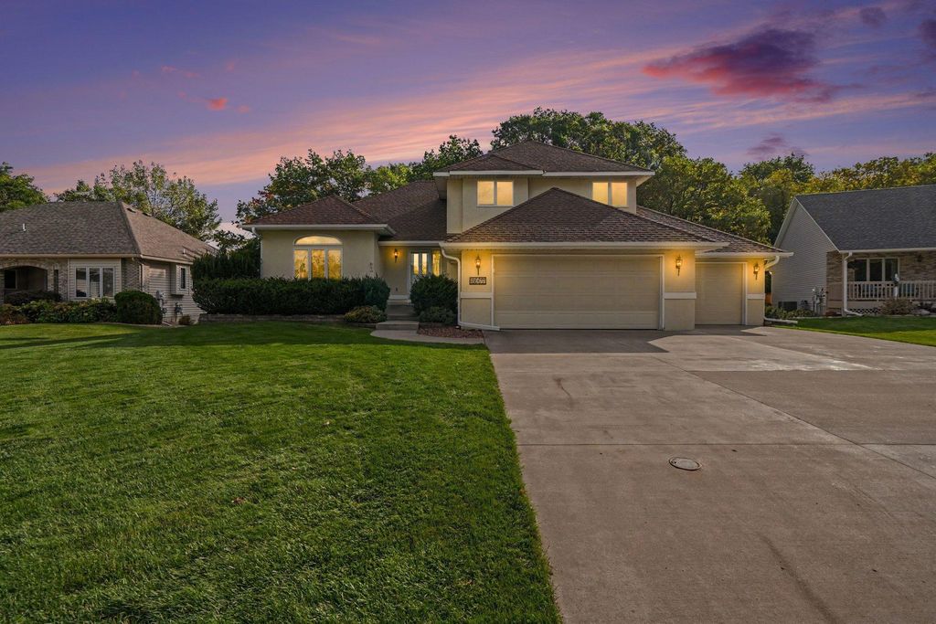2177 Hynes Avenue N, Oakdale, MN 55128 — exterior