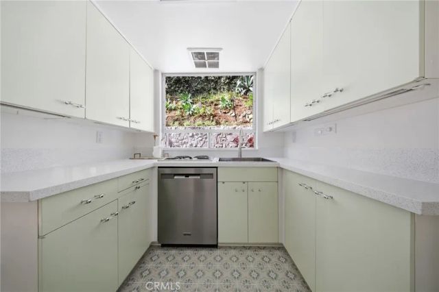 6182 Glen Oak St, Los Angeles, CA 90068