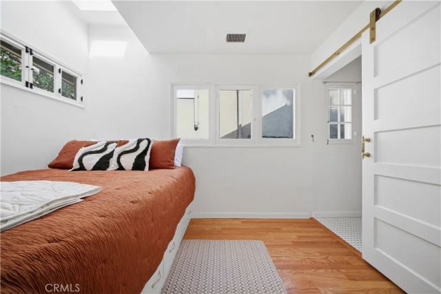 6182 Glen Oak St, Los Angeles, CA 90068