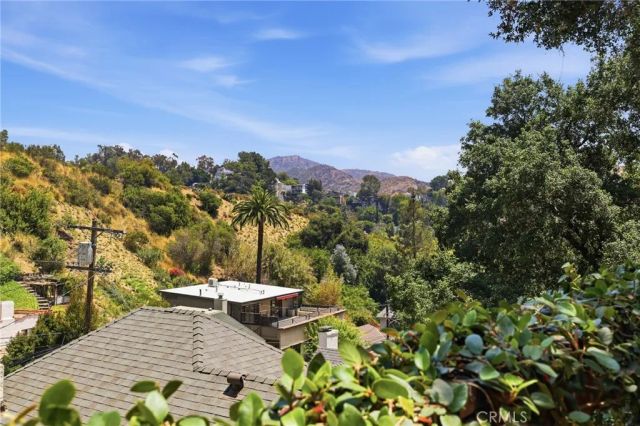 6182 Glen Oak St, Los Angeles, CA 90068