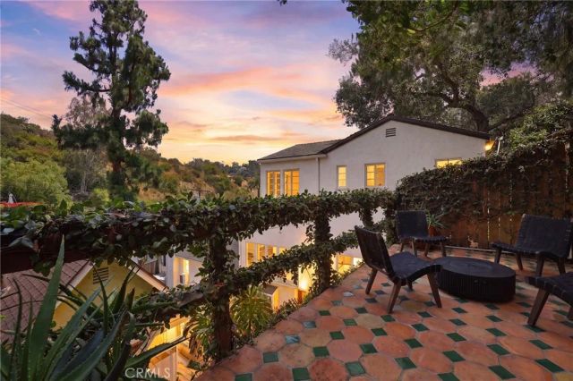 6182 Glen Oak St, Los Angeles, CA 90068