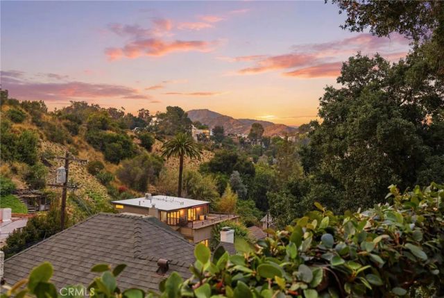 6182 Glen Oak St, Los Angeles, CA 90068