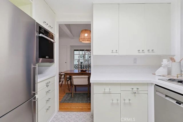 6182 Glen Oak St, Los Angeles, CA 90068