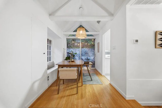 6182 Glen Oak St, Los Angeles, CA 90068