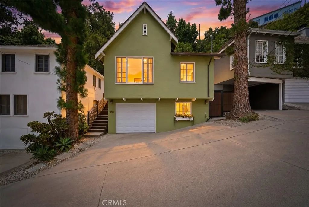 6182 Glen Oak St, Los Angeles, CA 90068