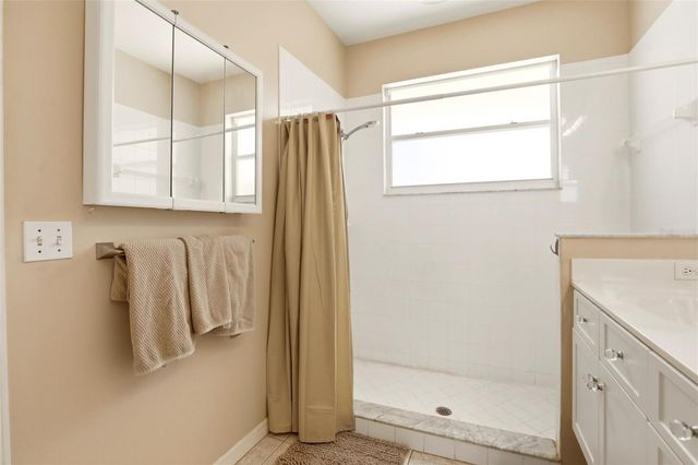 11198 LAKELAND CIRCLE, Fort Myers, FL 33913