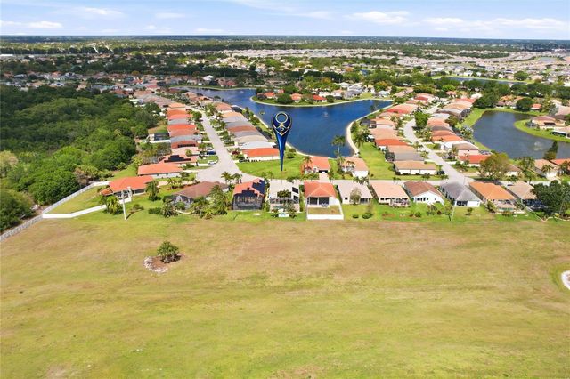 11198 LAKELAND CIRCLE, Fort Myers, FL 33913