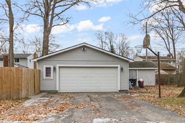 1745 Wisconsin Avenue, Marysville, MI 48040