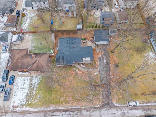 1745 Wisconsin Avenue, Marysville, MI 48040