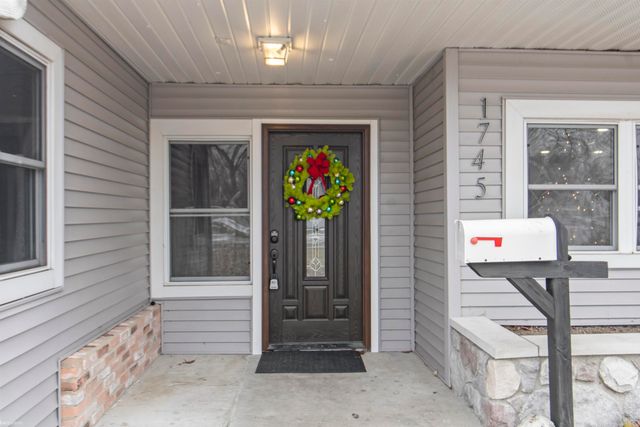1745 Wisconsin Avenue, Marysville, MI 48040