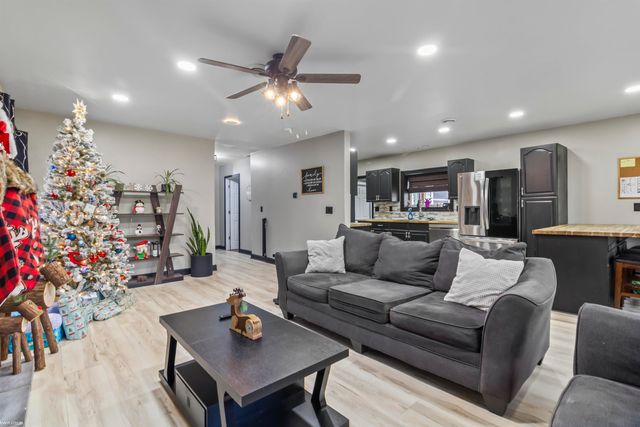 1745 Wisconsin Avenue, Marysville, MI 48040