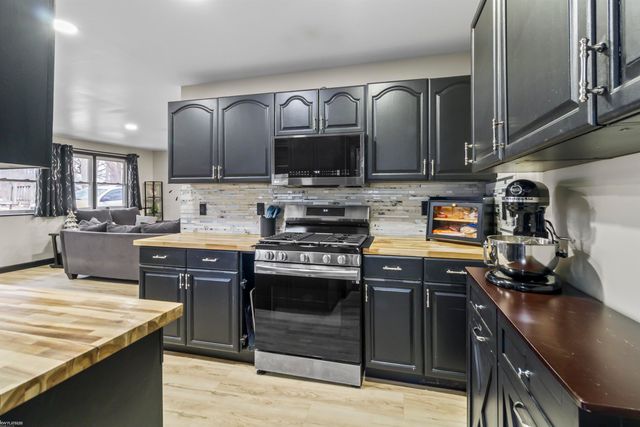 1745 Wisconsin Avenue, Marysville, MI 48040