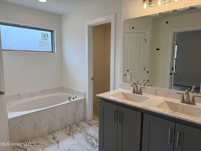 6588 Boxley Pointe, Walls, MS 38680