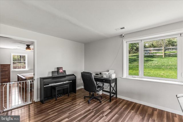 529 MCGLAUGHLIN RD, Gettysburg, PA 17325
