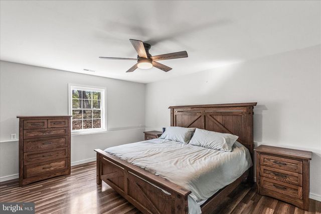 529 MCGLAUGHLIN RD, Gettysburg, PA 17325