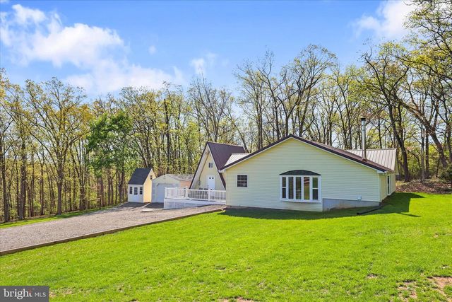 529 MCGLAUGHLIN RD, Gettysburg, PA 17325