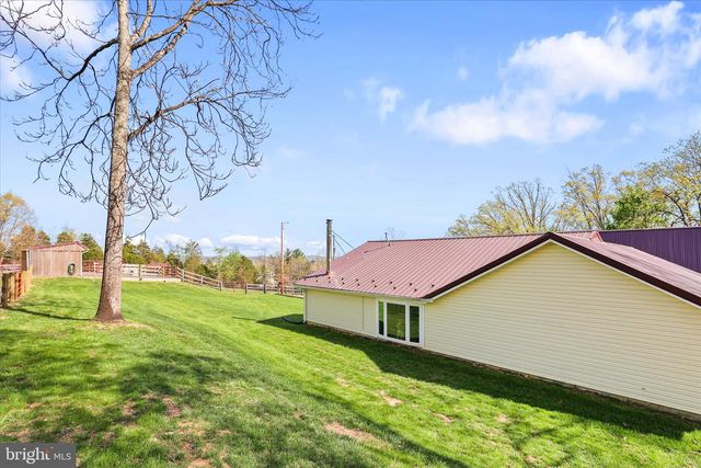 529 MCGLAUGHLIN RD, Gettysburg, PA 17325