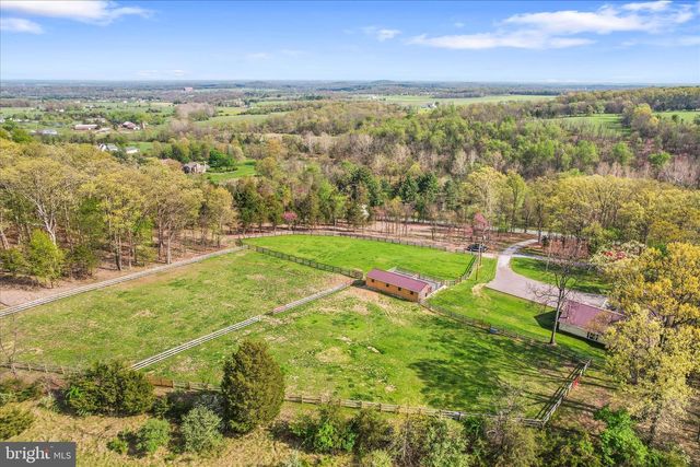 529 MCGLAUGHLIN RD, Gettysburg, PA 17325