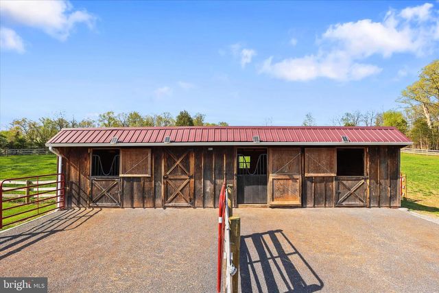 529 MCGLAUGHLIN RD, Gettysburg, PA 17325