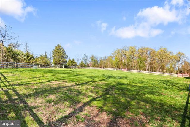 529 MCGLAUGHLIN RD, Gettysburg, PA 17325