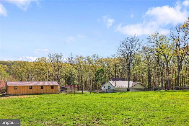 529 MCGLAUGHLIN RD, Gettysburg, PA 17325