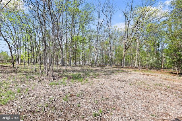 529 MCGLAUGHLIN RD, Gettysburg, PA 17325