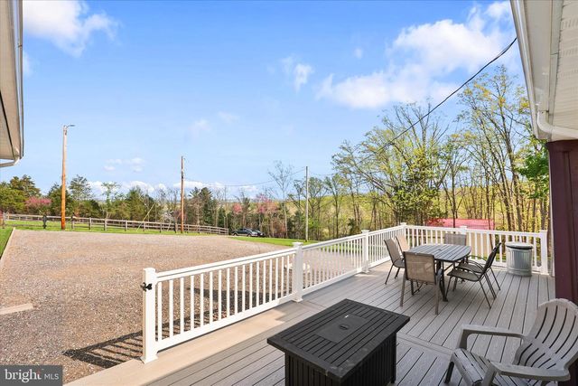529 MCGLAUGHLIN RD, Gettysburg, PA 17325