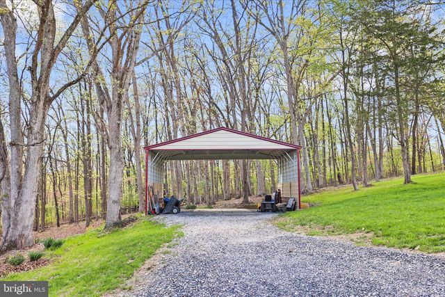 529 MCGLAUGHLIN RD, Gettysburg, PA 17325