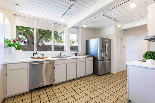 459 Oregon Avenue, Palo Alto, CA 94301