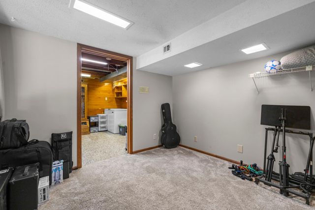 10500 Utah Road, Bloomington, MN 55438