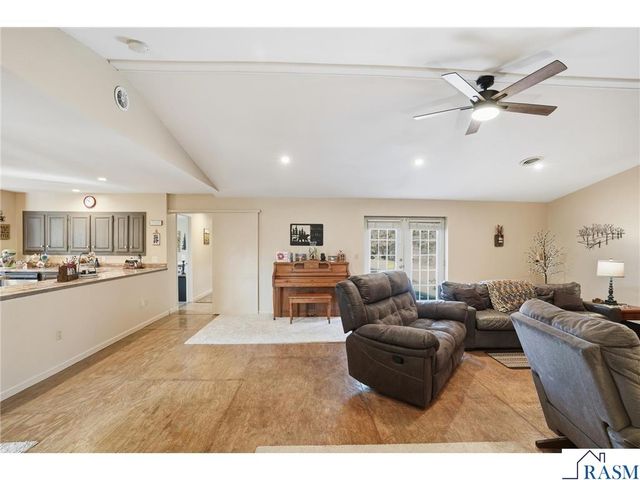 38630 Woodview Lane, Le Center, MN 56057