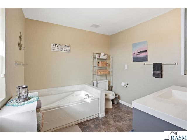 38630 Woodview Lane, Le Center, MN 56057