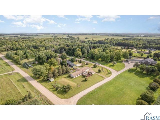 38630 Woodview Lane, Le Center, MN 56057
