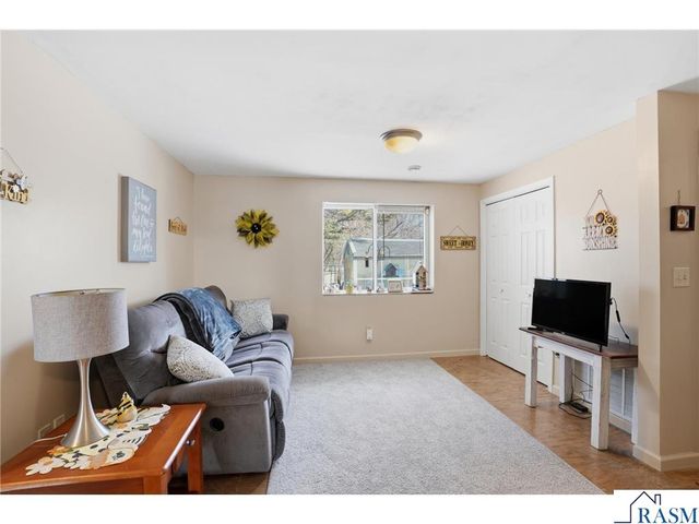 38630 Woodview Lane, Le Center, MN 56057