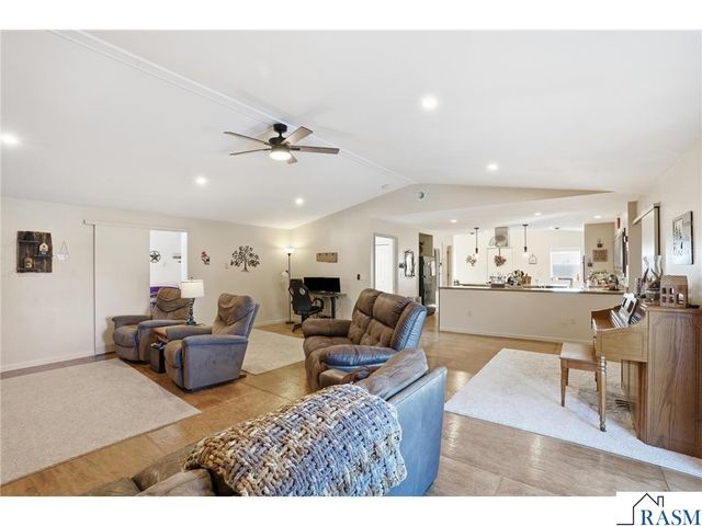 38630 Woodview Lane, Le Center, MN 56057