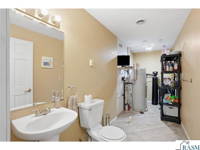 38630 Woodview Lane, Le Center, MN 56057