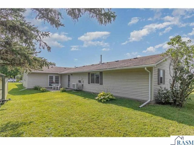 38630 Woodview Lane, Le Center, MN 56057